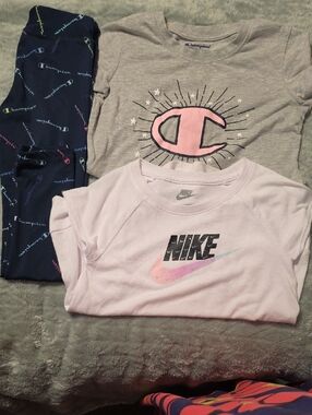 LITTLE GIRLS NIKE TEE, 6-7, CHAMPION TEE Sz M, CHAMPION LEGGINGS 5-6, GUC